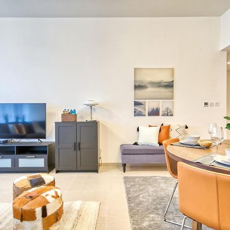 Incredible Views From This Classy Apt With Terrace Dubai Exterior photo