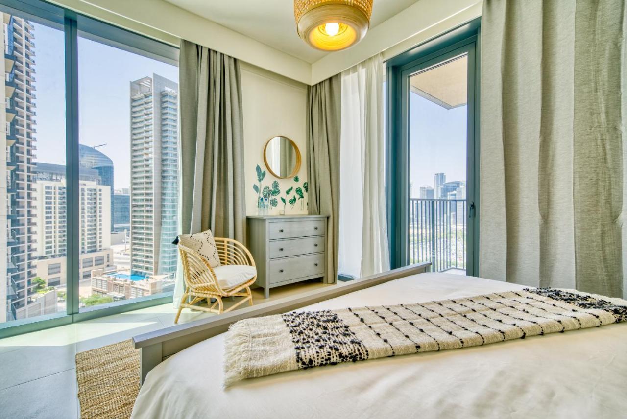 Incredible Views From This Classy Apt With Terrace Dubai Exterior photo