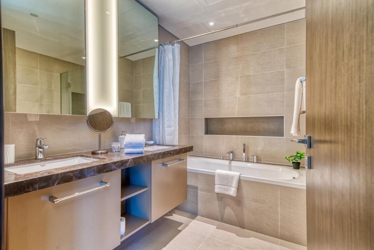 Incredible Views From This Classy Apt With Terrace Dubai Exterior photo