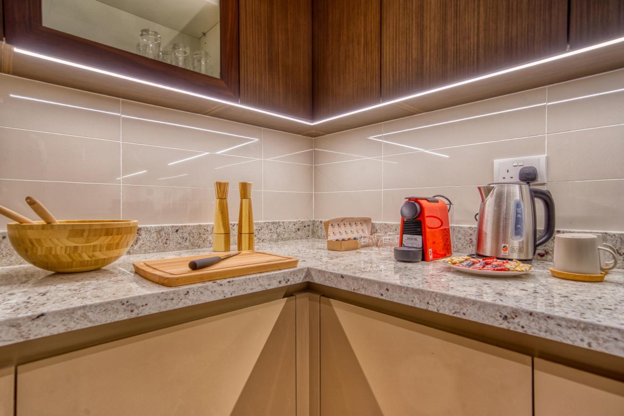 Incredible Views From This Classy Apt With Terrace Dubai Exterior photo