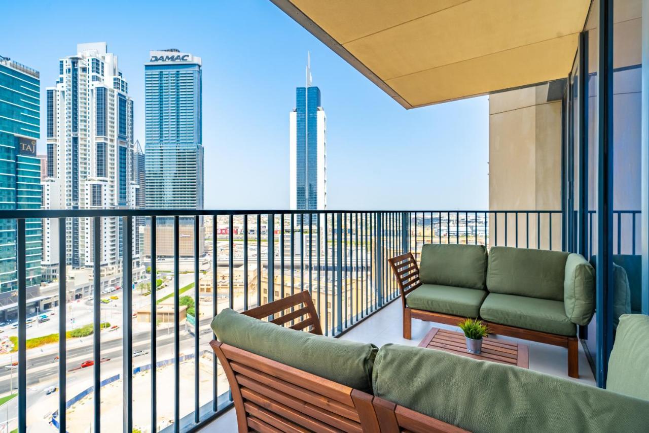 Incredible Views From This Classy Apt With Terrace Dubai Exterior photo