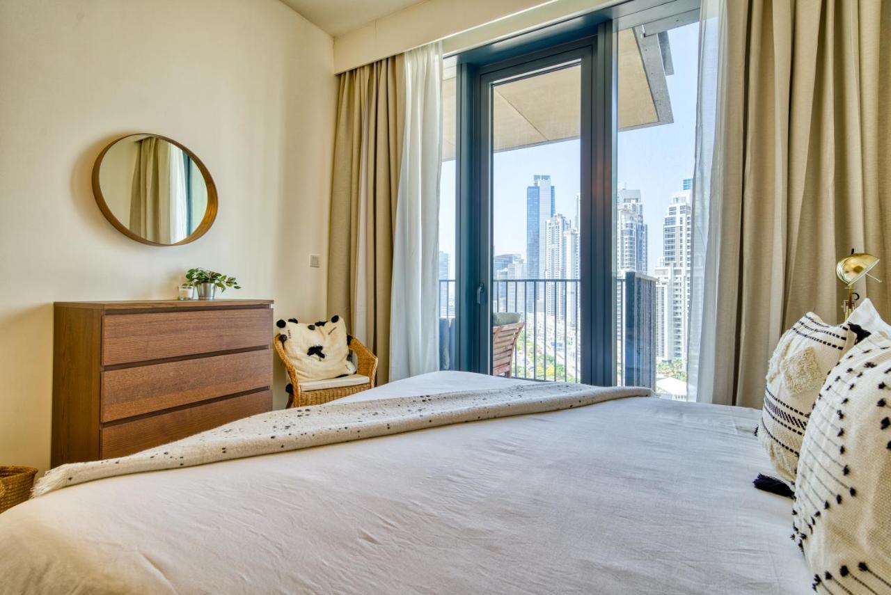 Incredible Views From This Classy Apt With Terrace Dubai Exterior photo